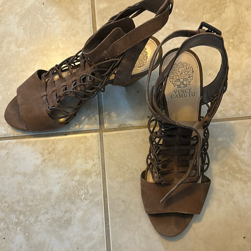 Wedged heel